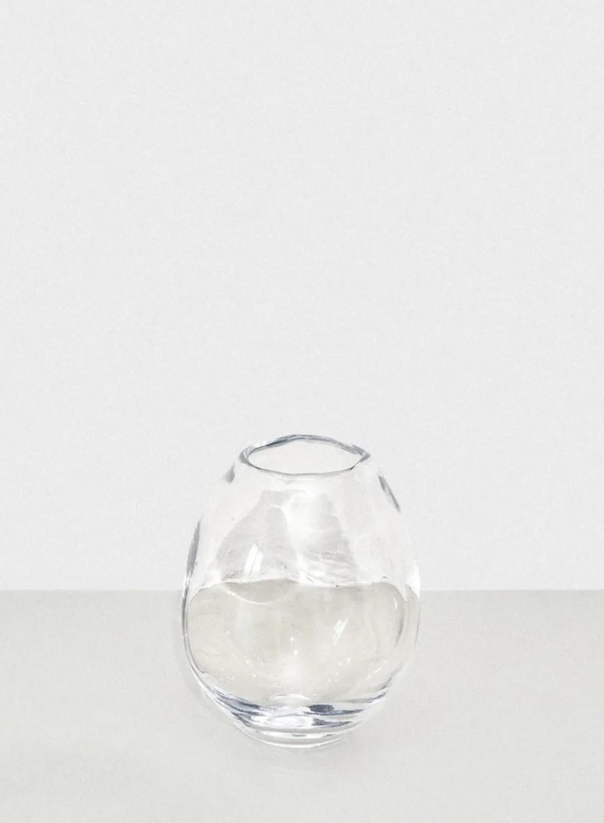 addled_vase_clear_small_0.webp SUSAN BIJL Addled Vase Clear, SMALL< Keuken & Tafelaankleding