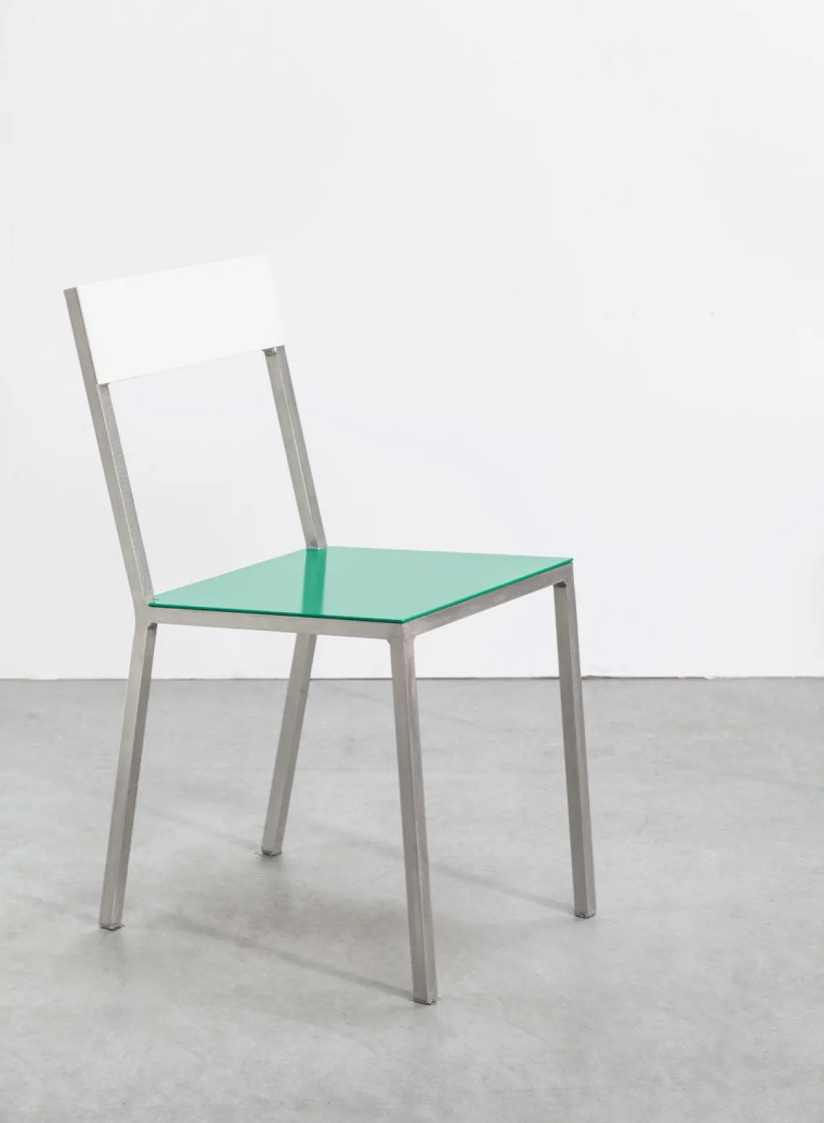 alu_chair_green_seat_whit_0.webp SUSAN BIJL Alu Chair, Green Seat, White Back< Meubels