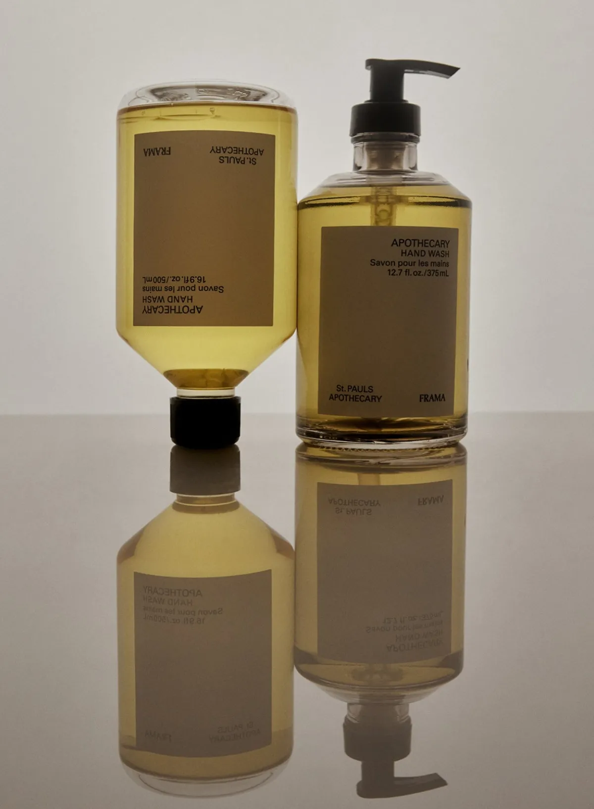 apothecary_hand_wash_larg_1.webp SUSAN BIJL Apothecary Hand Wash LARGE< Handverzorging
