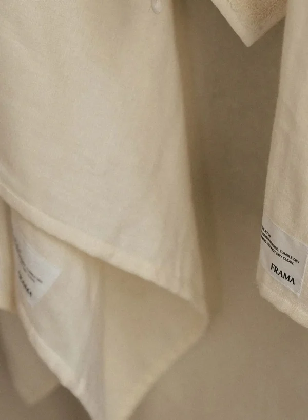 SUSAN BIJL Bath Towel In Bone White, Light< Textiel