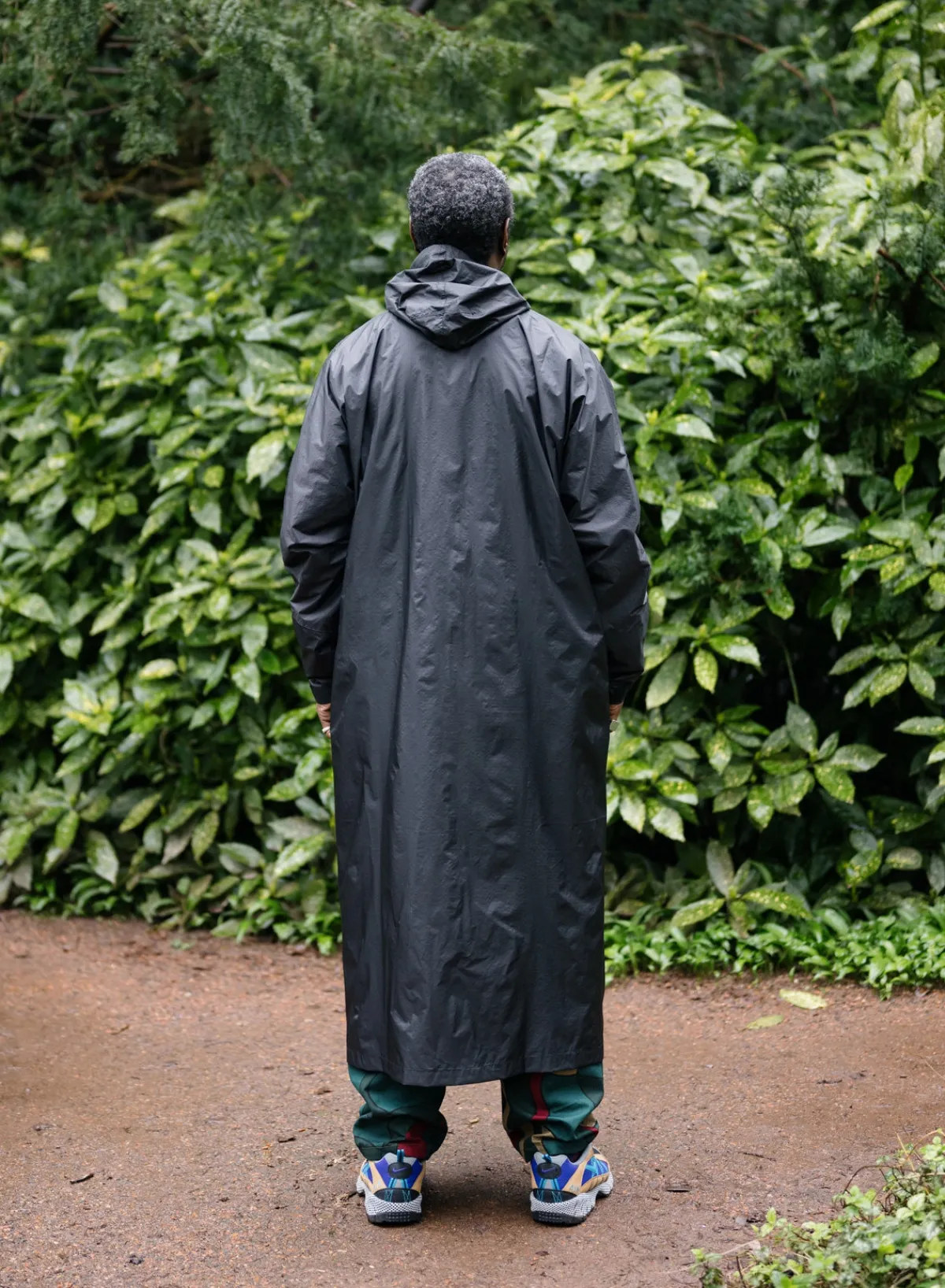 black_3.webp SUSAN BIJL < The New Raincoat