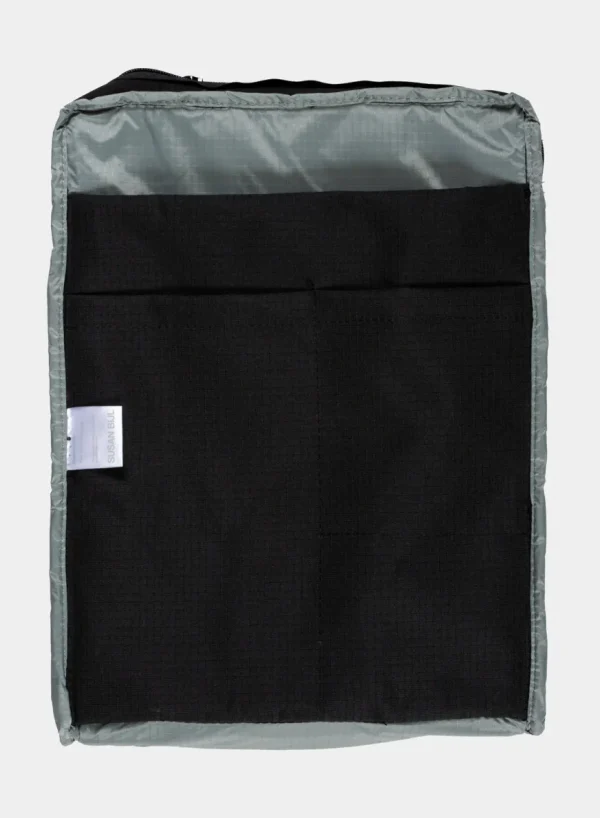 SUSAN BIJL Black & Grey< The New Backpack