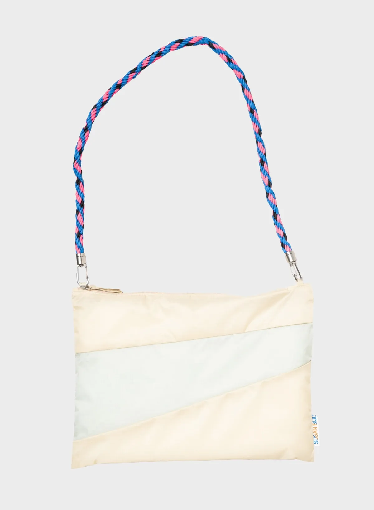blueback__fluo_pink_short_1.webp SUSAN BIJL Blueback & Fluo Pink SHORT< The New Strap | The New Kumihimo Strap