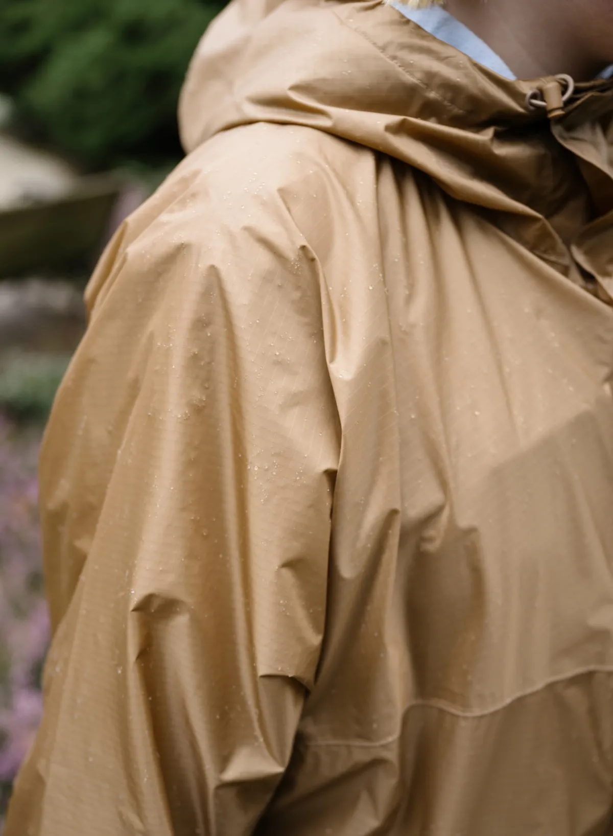 camel_4.webp SUSAN BIJL < The New Raincoat