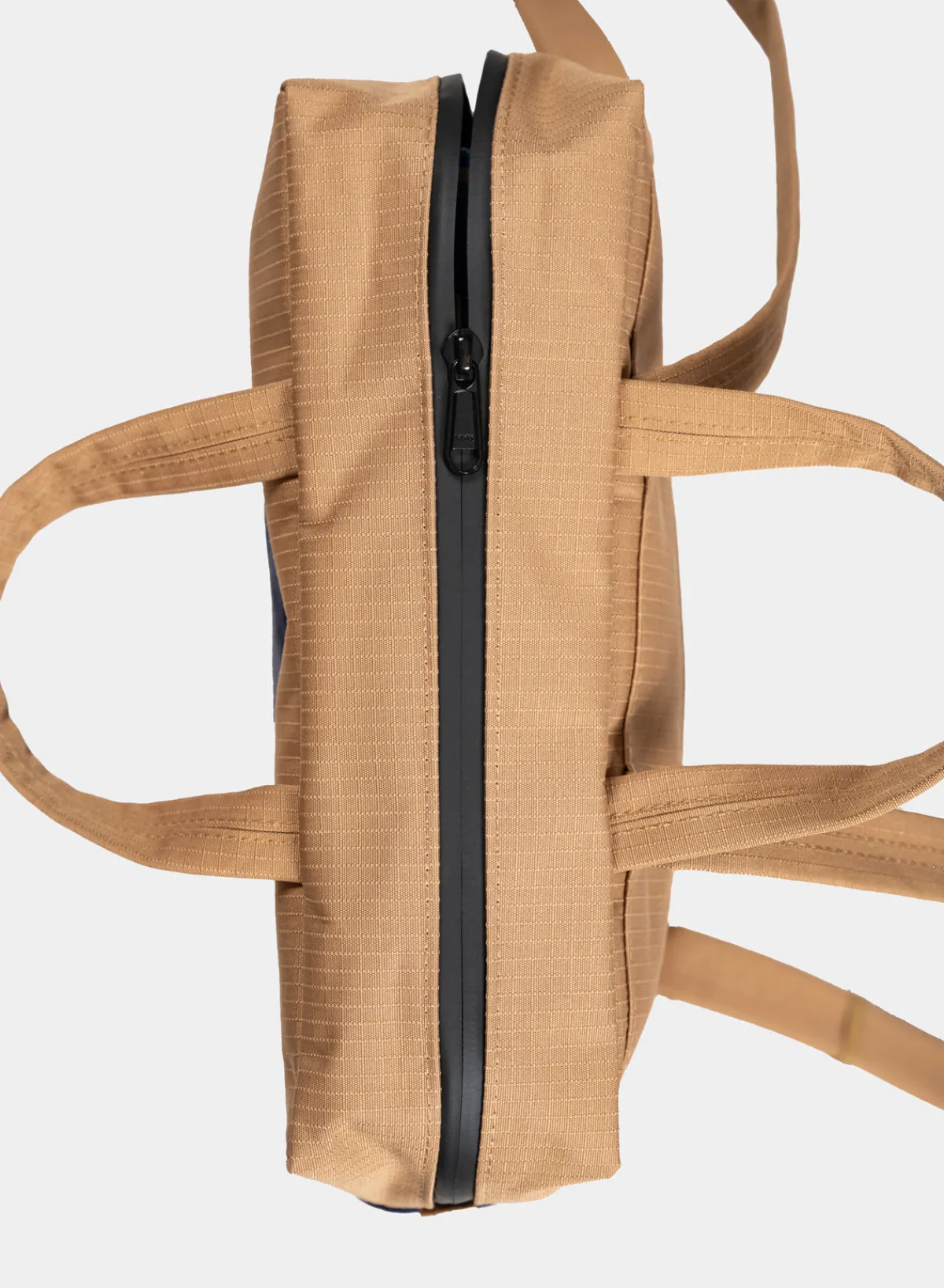 camel__navy_3.webp SUSAN BIJL Camel & Navy< The New Backpack