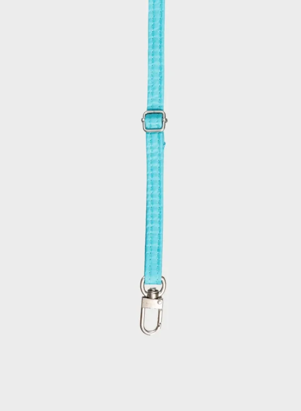SUSAN BIJL Drive< The New Strap