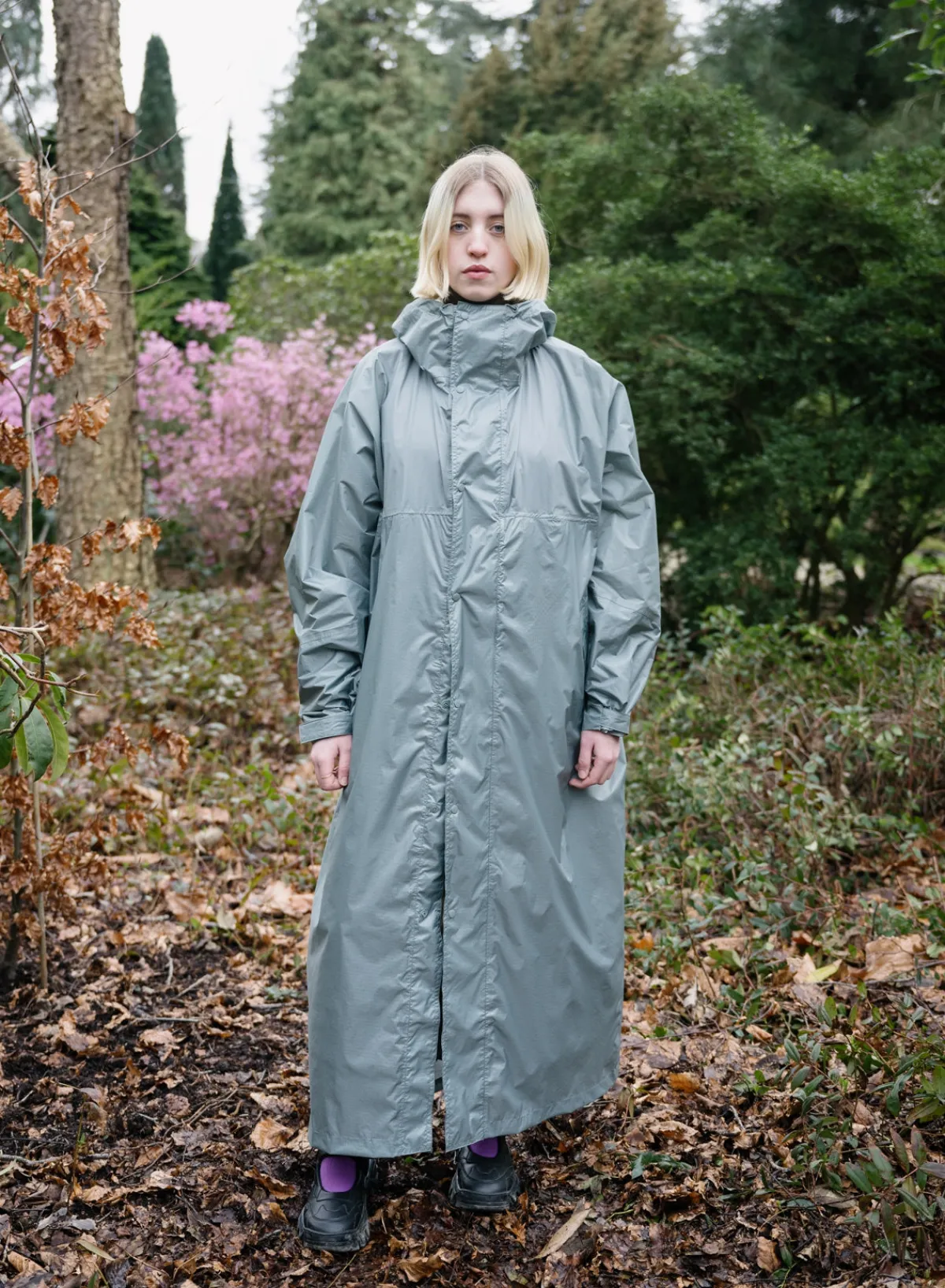 grey_1.webp SUSAN BIJL < The New Raincoat