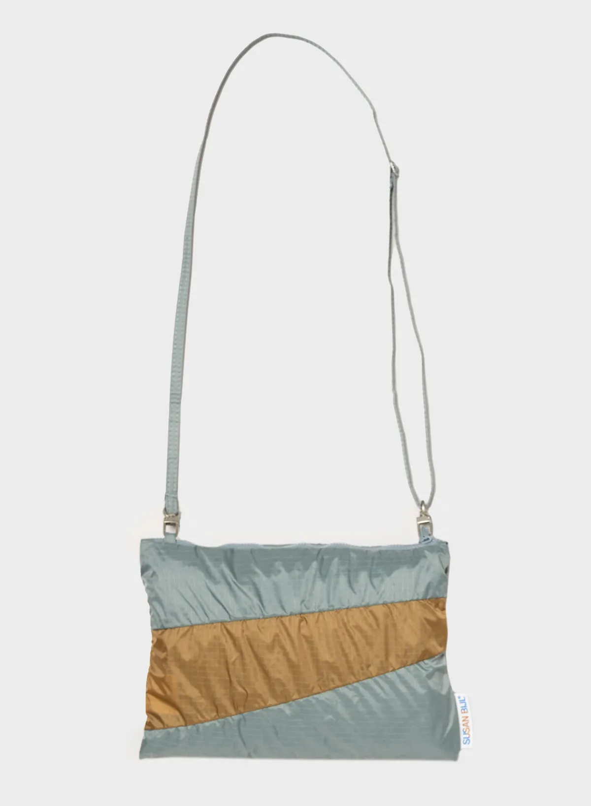 grey_4.webp SUSAN BIJL < The New Raincoat