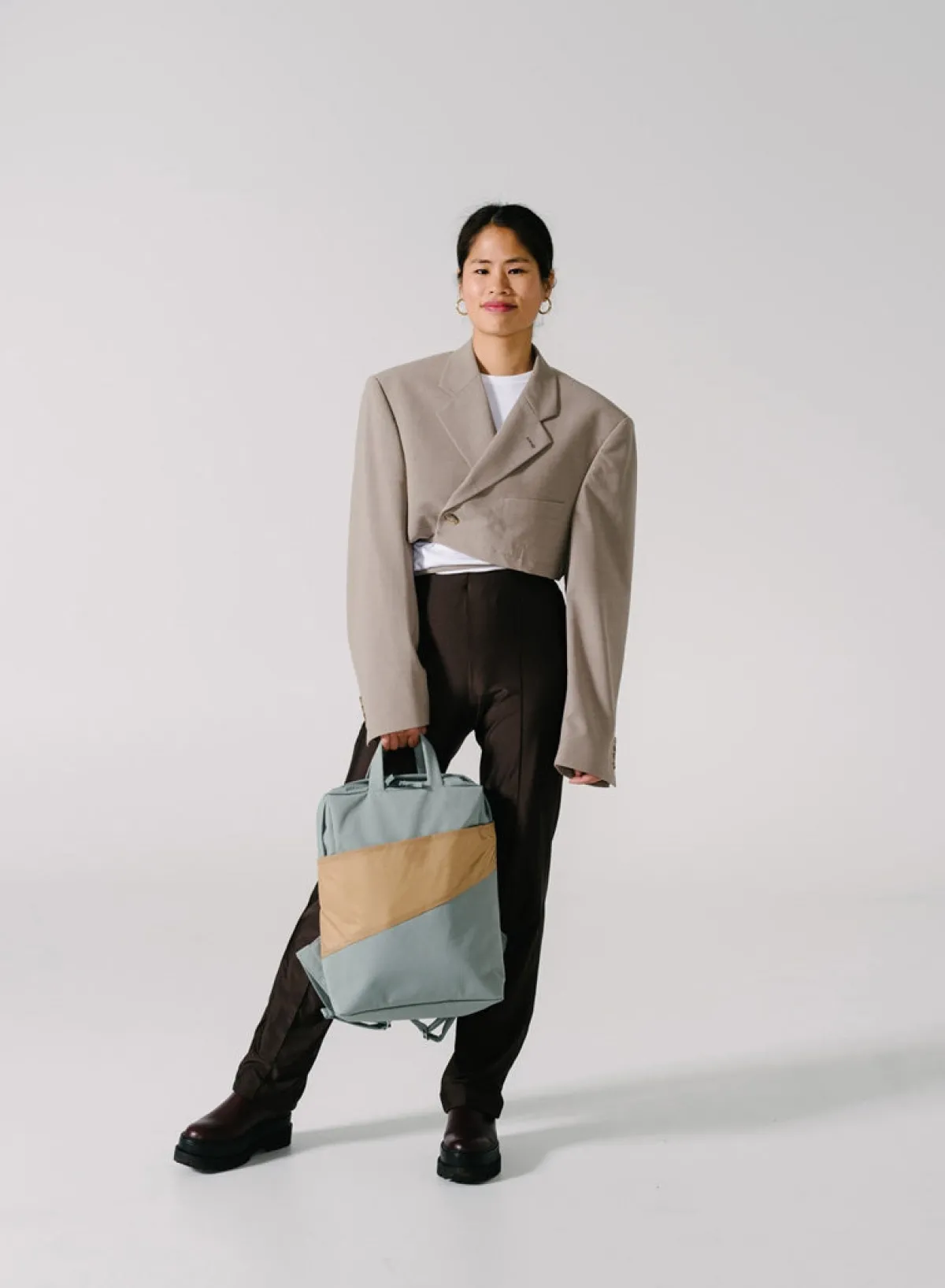 grey__camel_1.webp SUSAN BIJL Grey & Camel< The New Backpack