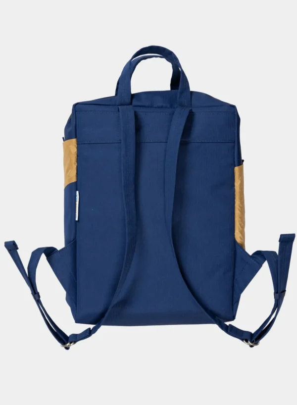 SUSAN BIJL Navy & Camel< The New Backpack