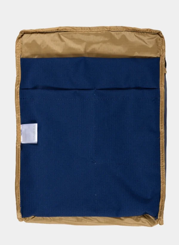 SUSAN BIJL Navy & Camel< The New Backpack