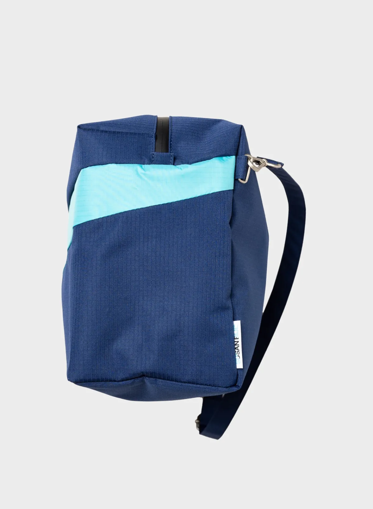 navy__drive_3.webp SUSAN BIJL Navy & Drive< The New 24/7 Bag