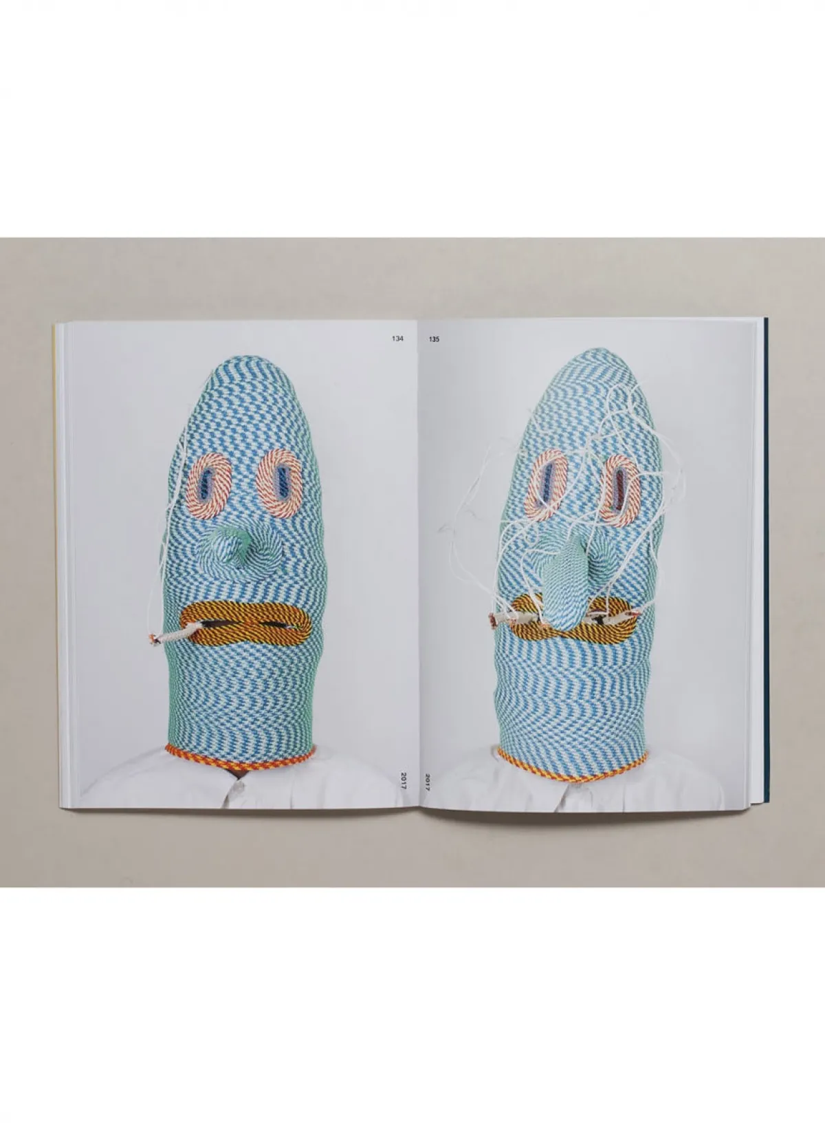 ropemasks_1.webp SUSAN BIJL Ropemasks< Tijdschriften & Boeken