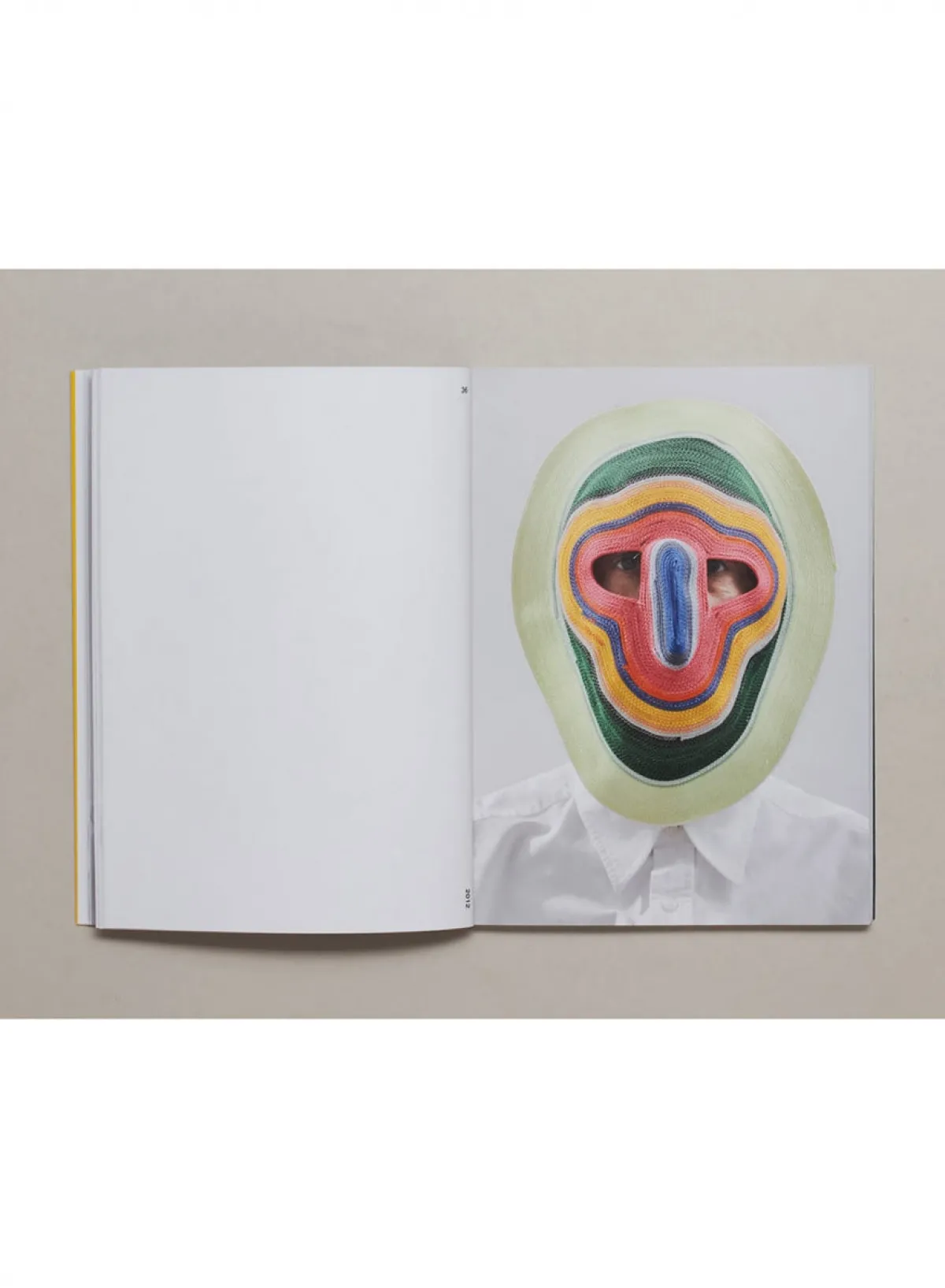 ropemasks_3.webp SUSAN BIJL Ropemasks< Tijdschriften & Boeken