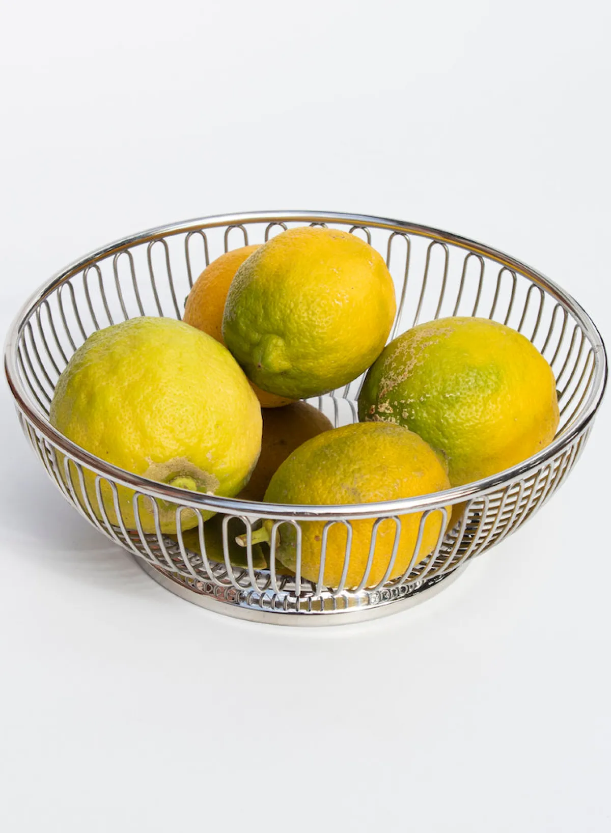 round_wire_basket_medium_0.webp SUSAN BIJL Round Wire Basket, MEDIUM< Keuken & Tafelaankleding