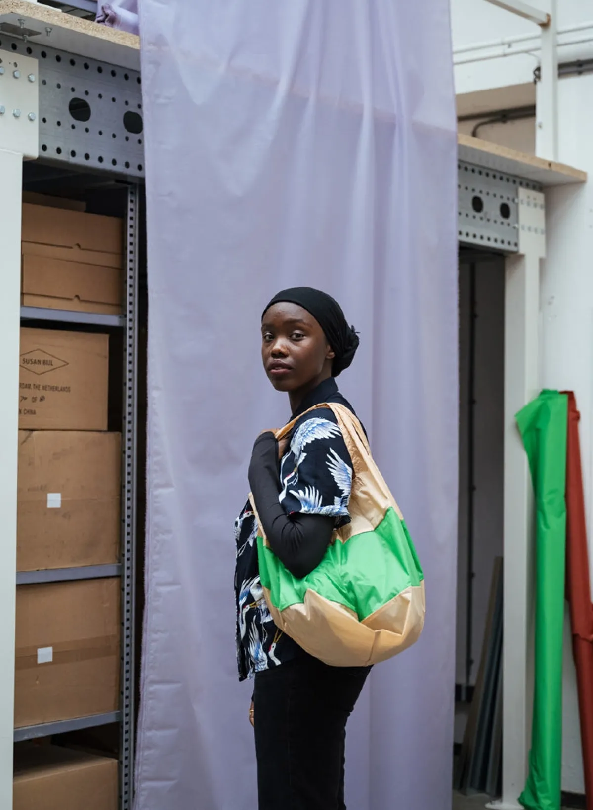 select__greenscreen_large_1.webp SUSAN BIJL Select & Greenscreen LARGE< The New Shopping Bag