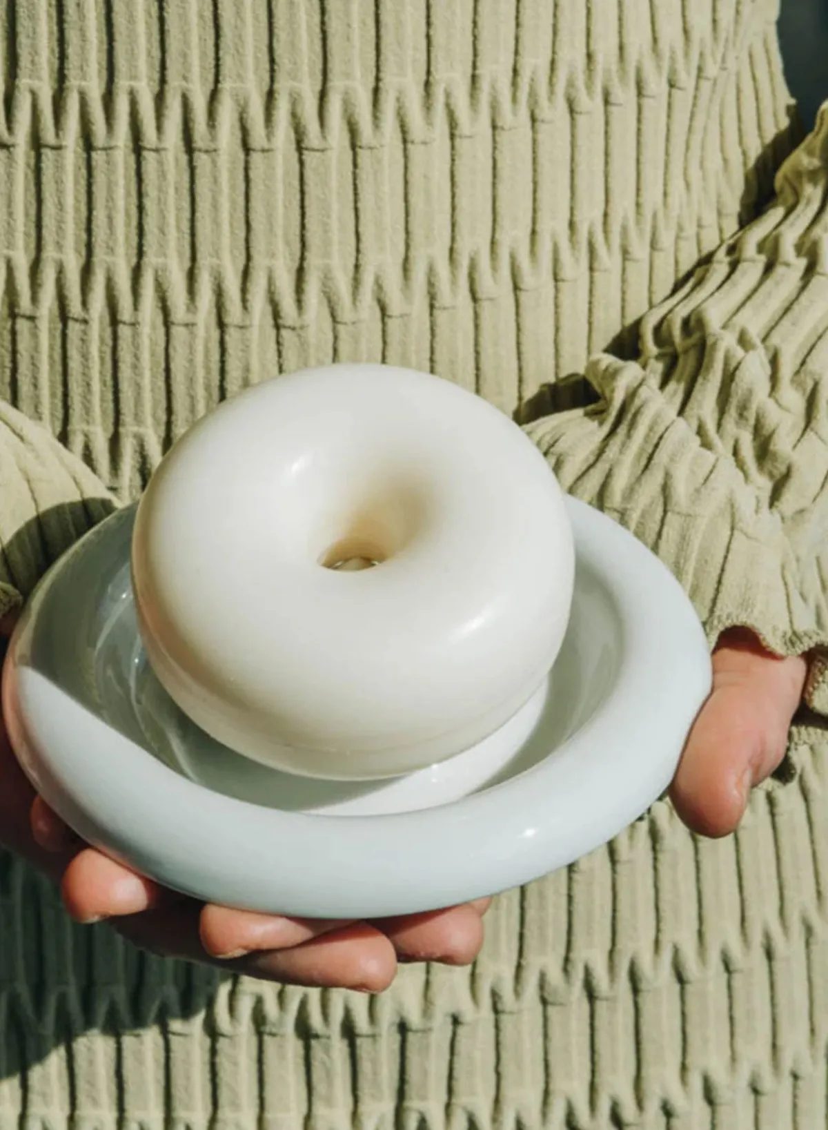 soap_tray_in_cream_white_2.webp SUSAN BIJL Soap Tray In Cream White< Handverzorging