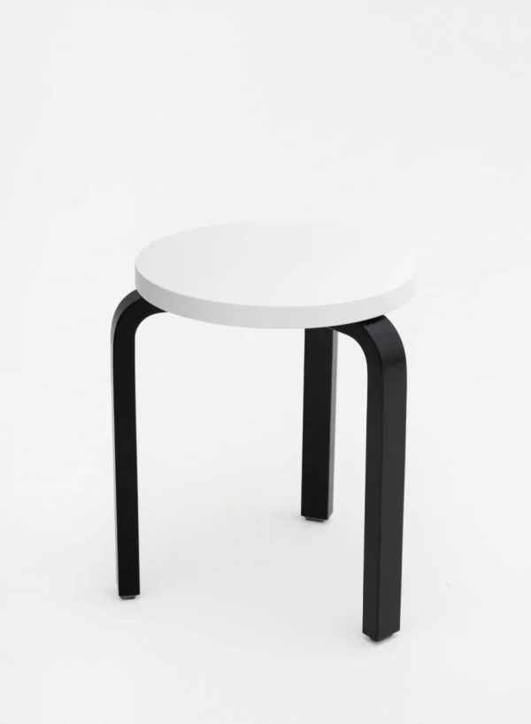 SUSAN BIJL Stool 60, Legs Black, Seat White< Meubels